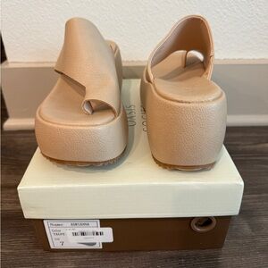 Oasis Society sandals New